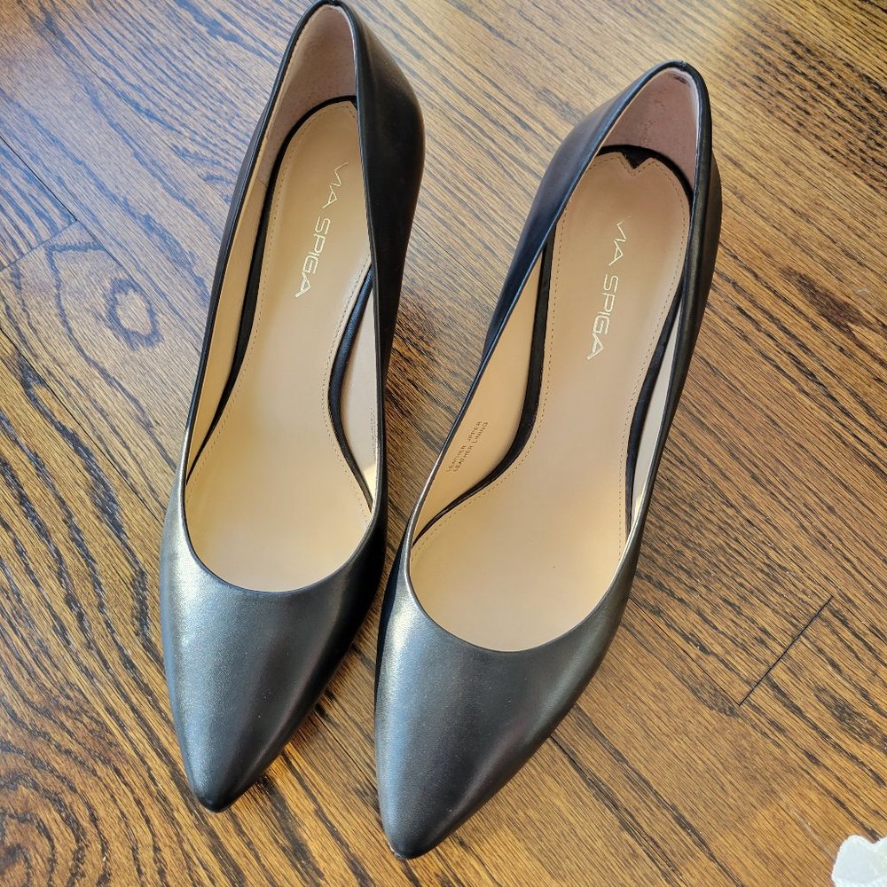 VIA SPIGA Classic Black Pumps Leather Pointed Toe Sz 9